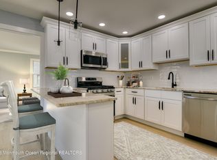 46 Green Grove Ave, Keyport, NJ 07735