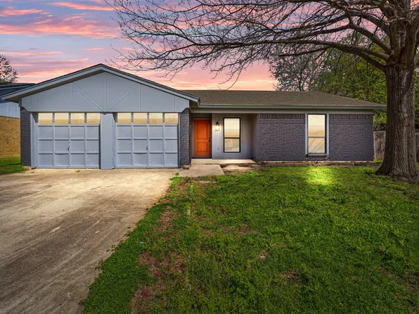 6453 Grasshopper Dr, Watauga, TX 76148