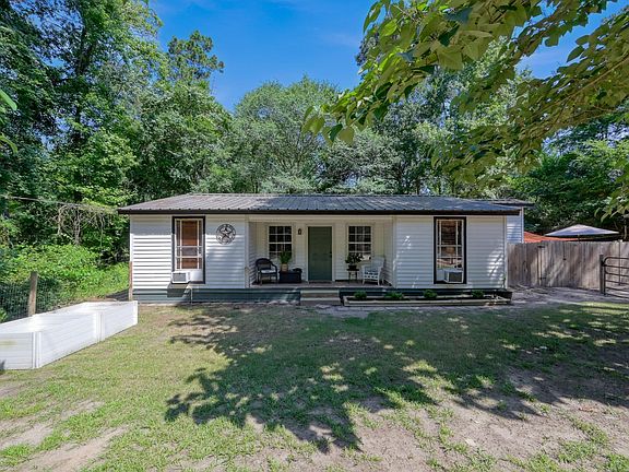 2nd image of 263 Travis Ln