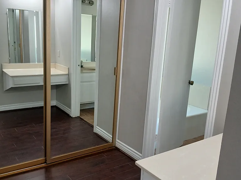 378 E Mariana St — Photo 25