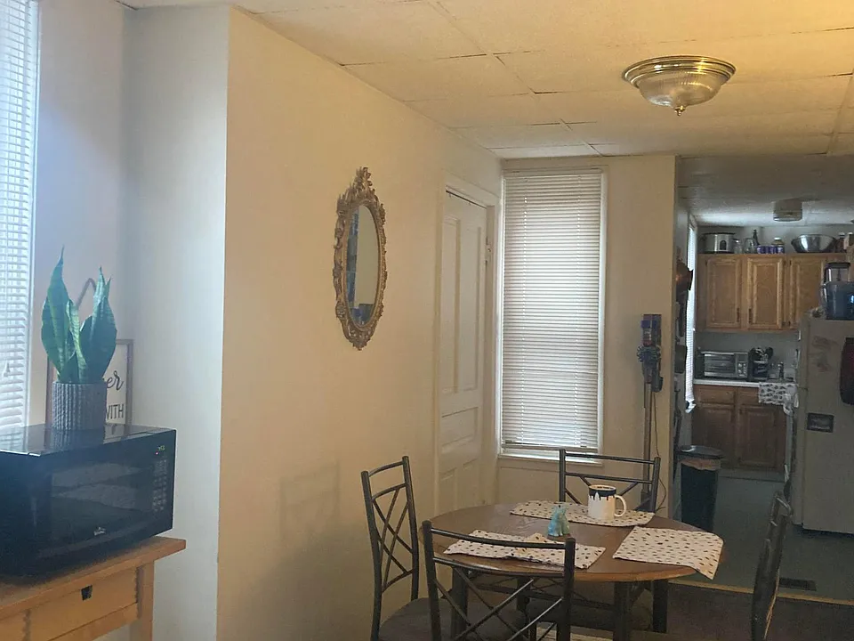 241 Spahr St #2