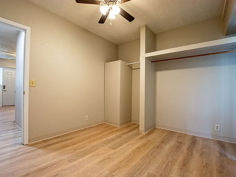 11501 Richland Dr — Photo 5