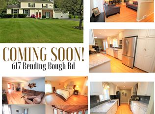 617 Bending Bough Dr, Webster, NY 14580