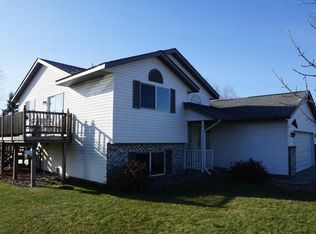 4688 Farmstead Dr, Monticello, MN 55362