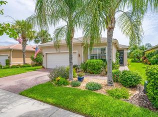 15824 Amber Falls Dr, Wimauma, FL 33598