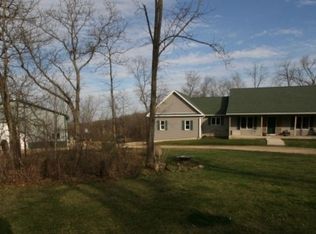 W1051 Yarwood Rd, Brooklyn, WI 53521