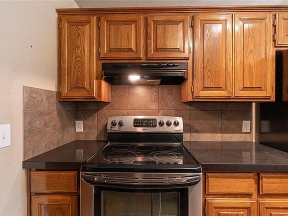 2nd image of 408 Baron Dr