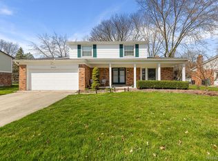 3937 Forge Dr, Troy, MI