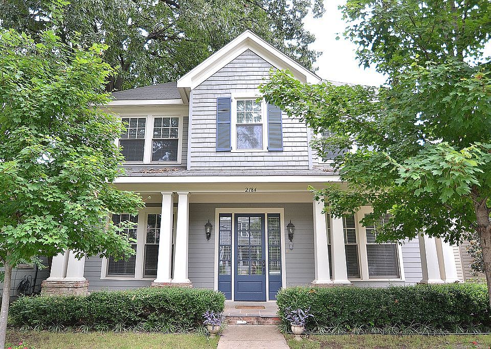 Fantastic newer construction on a lovely Midtown street.