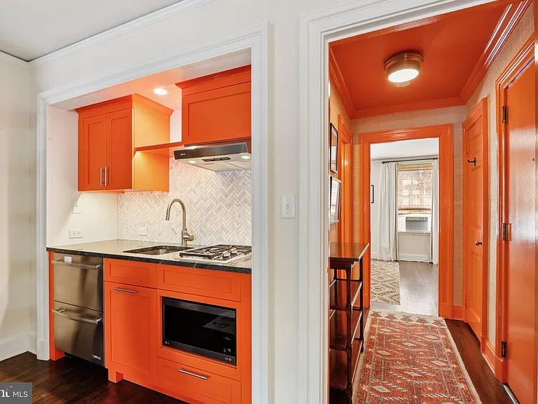 31 Palmer Sq W #A — Photo 12