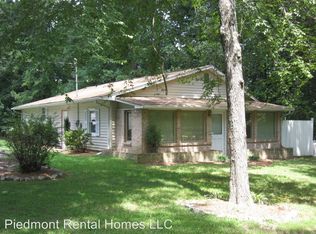 815 Skeet Club Rd, High Point, NC 27265