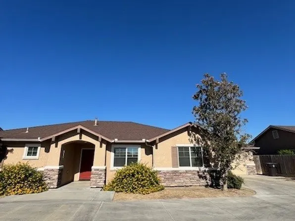 414 Edgewater St, Tulare, CA 93274