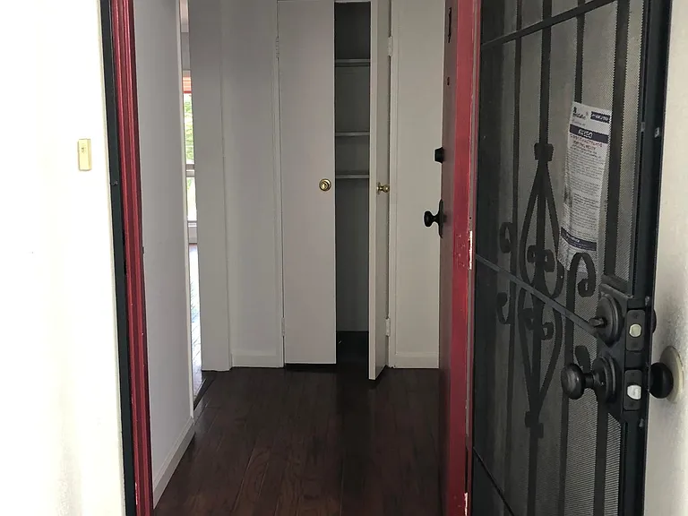 1114 N Harper Ave #12 — Photo 10