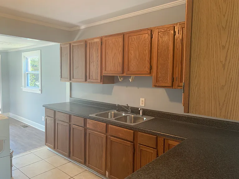 2056 Midway St — Photo 13