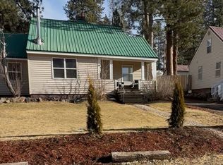 137935 Manzanita St, Gilchrist, OR 97737