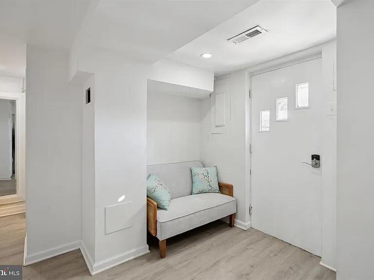 3612 Kemper Rd — Photo 19