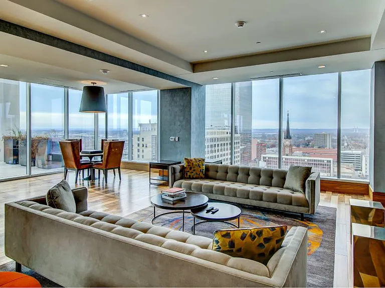 The Residences at OMNI Louisville — Photo 12
