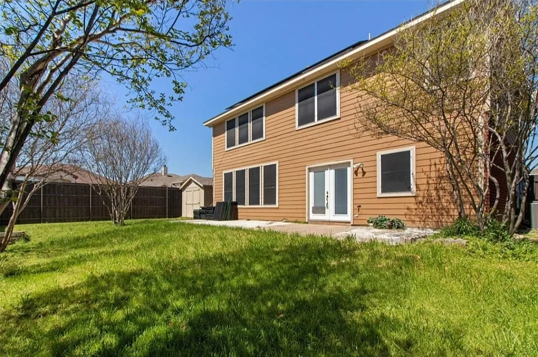 4 bed, 2851 sqft, $2,850 — Photo 3