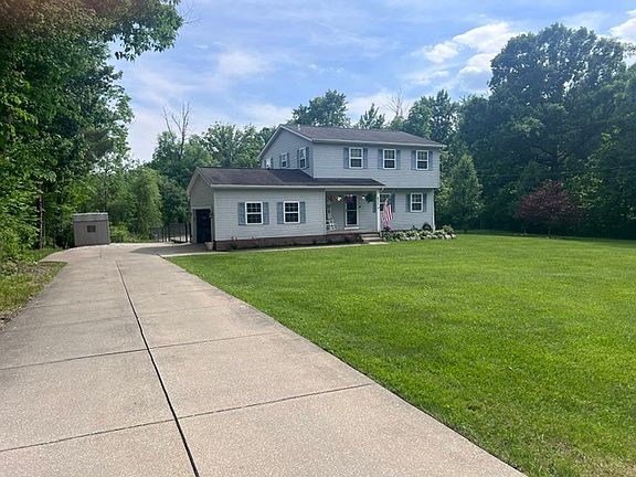 2nd image of 833 Sherwood Dr
