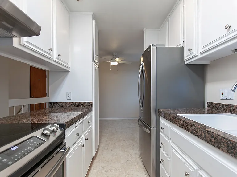 1225 Pacific Beach Dr — Photo 12