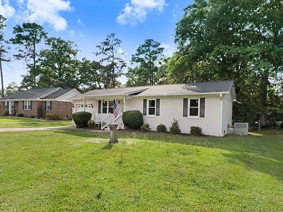 2nd image of 458 Sandhill Dr