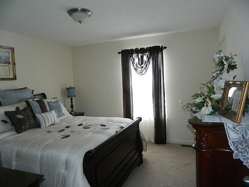 3rd image of 101 Stonewall Jackson Blvd Unit 4
