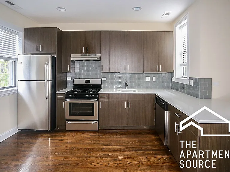 3707 N Wilton Ave #3 — Photo 1