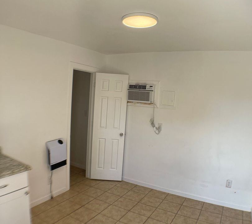 1st image of 2200 N Osage Ave APT 7