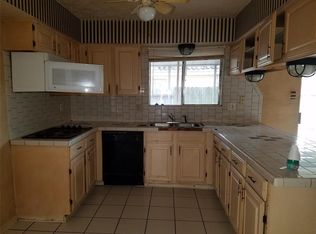 12818 Huntington Field Dr, Houston, TX 77099