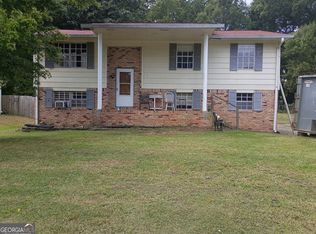 141 Caldwell Dr, Hampton, GA 30228