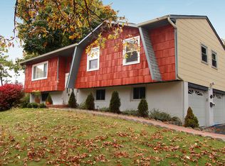 54 Boulevard Knls, Poughkeepsie, NY 12601