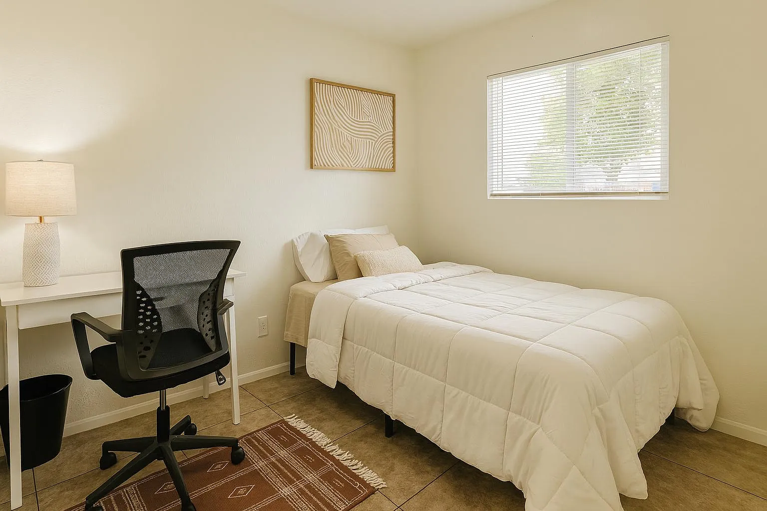 4 bed, 3.0 bath, 1750 sqft, $854 — Photo 1