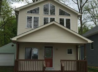 6727 E McGuire Rd, Churubusco, IN 46723