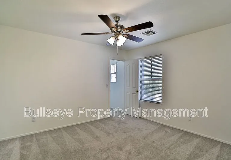 1069 E Lowell Ct — Photo 13