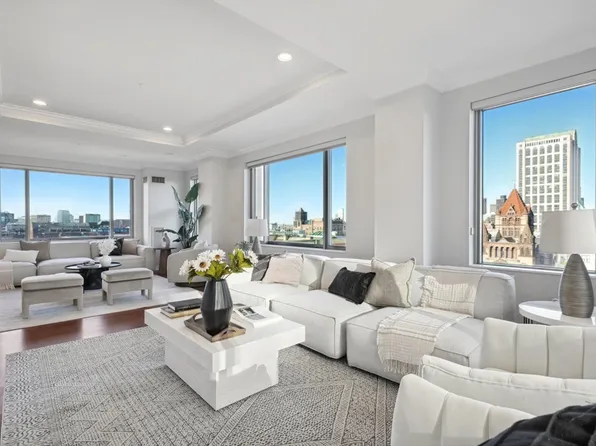 1 Huntington Ave APT 901, Boston, MA 02116