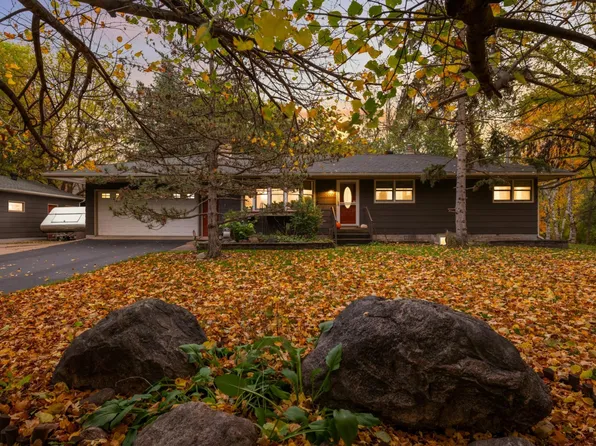 7072 Brian Dr, Centerville, MN 55038