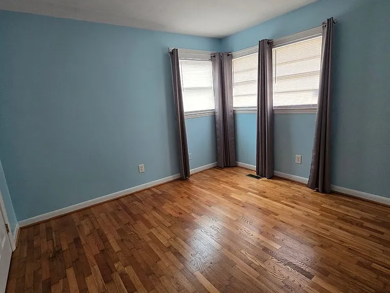 3120 Phillies Cir — Photo 13