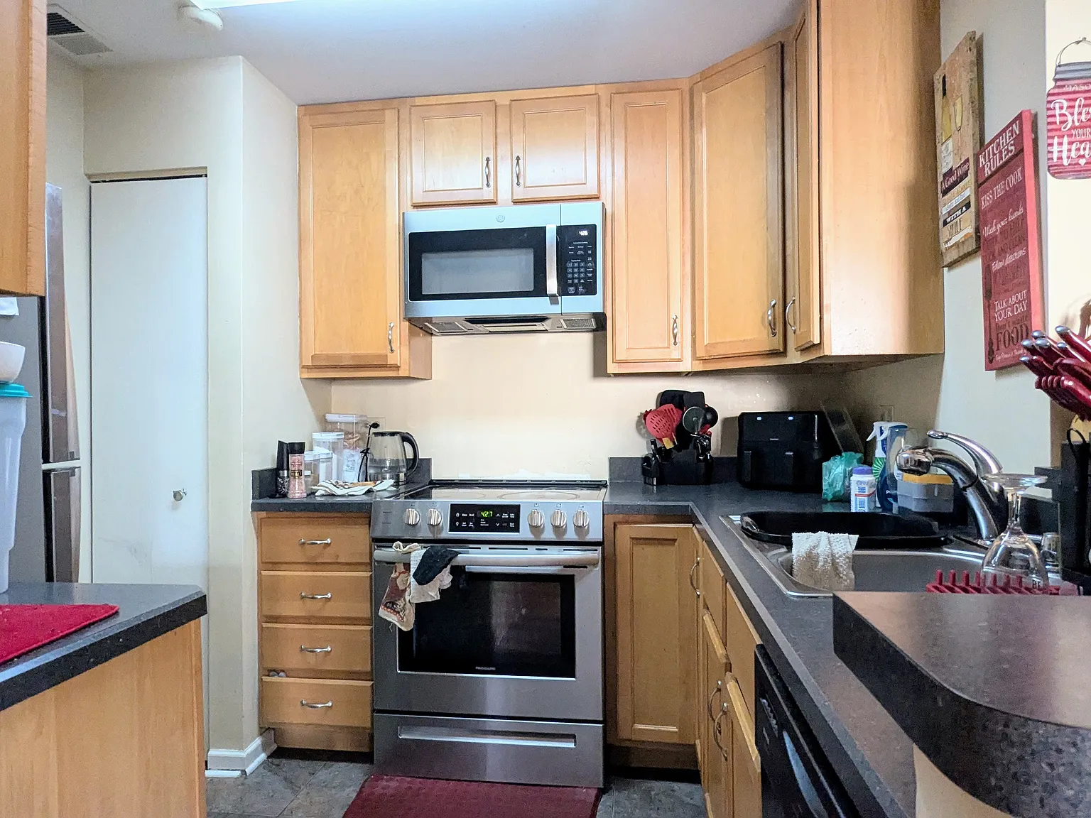 2 bed, 1100 sqft, $1,850 — Photo 4