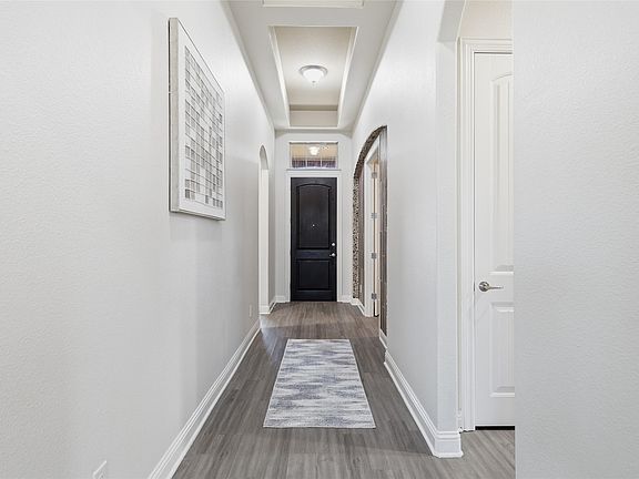 4th image of 102 Mulberry Ln