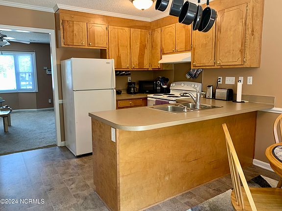 5th image of 3985 Sterling Pointe Drive #Eee4