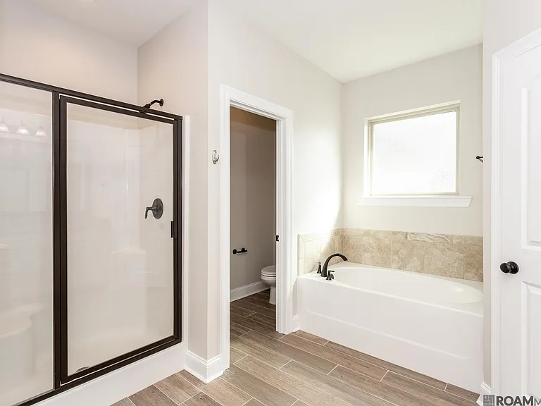6356 Lake Edge Dr — Photo 10