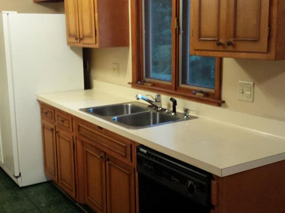 4th image of 319 Rockcliff Dr