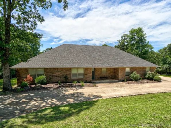205 S Morrison Dr, Ada, OK 74820