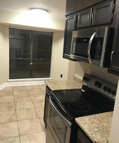 1517 Spanish Oaks Dr — Photo 9