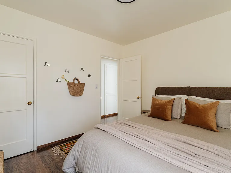 12808 Dewey St — Photo 42