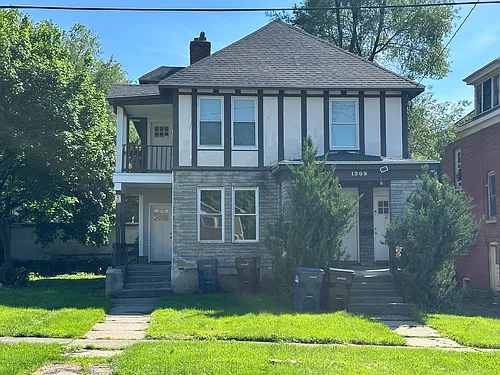 1205 Spring St #1 Photo 1