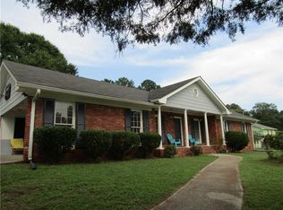 1696 Norton Estates Dr, Snellville, GA 30078