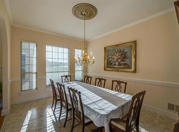 5th image of 612 Green Meadows Ln