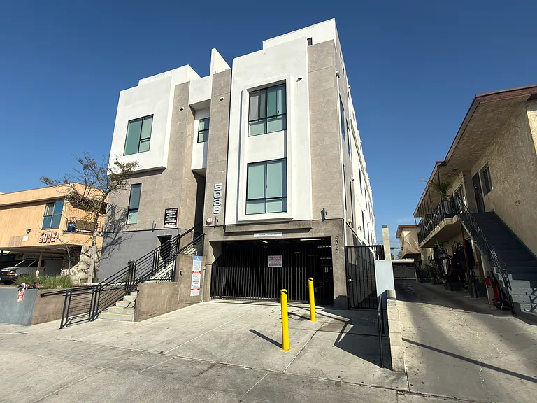 5036 S Slauson Ave #8 — Photo 2