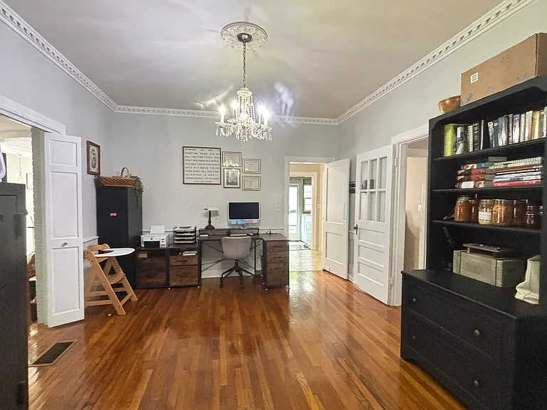 3318 Jefferson St — Photo 9